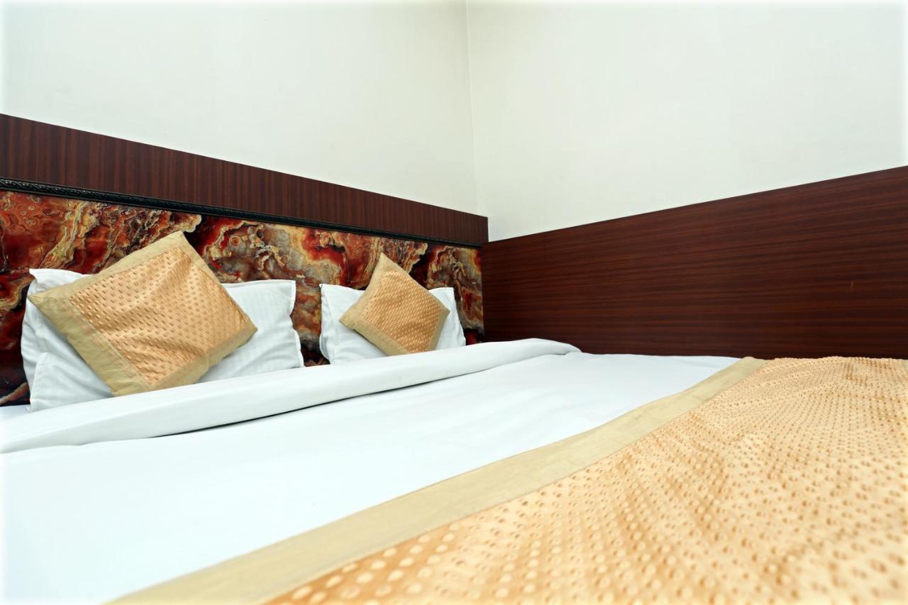 Hotel Toto International Dx 뉴델리 외부 사진